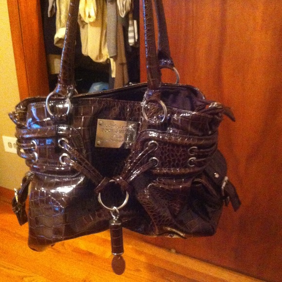 Purse. - Picture 2 of 2
