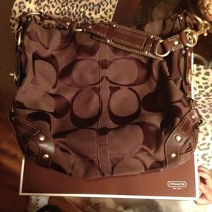Authentic Coach signature carly brown hobo