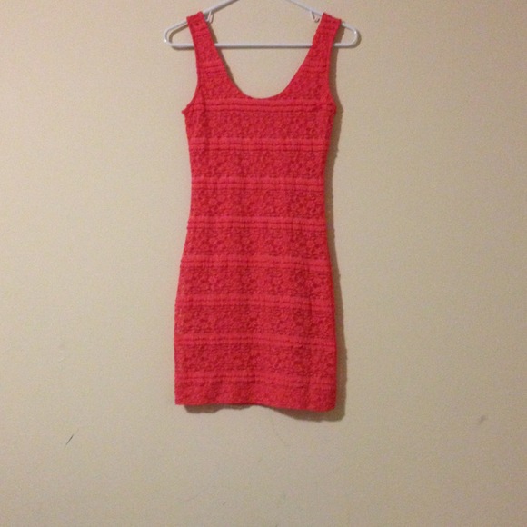 🚫Sold!!🚫Hot pink forever 21 lace dress