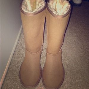 Inspired UGG boots - chestnut