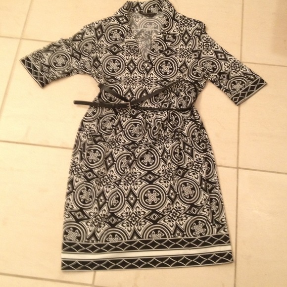 Super cute BCBG knit dress