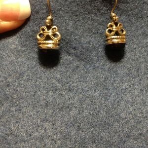 Black Onyx / Silver Earrings