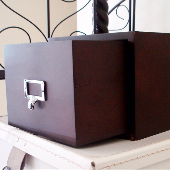 {Homegoods} Photo Album, Cherry Wood - Picture 3 of 4