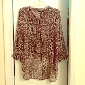SOLD/Bundled - Leopard Printed Top