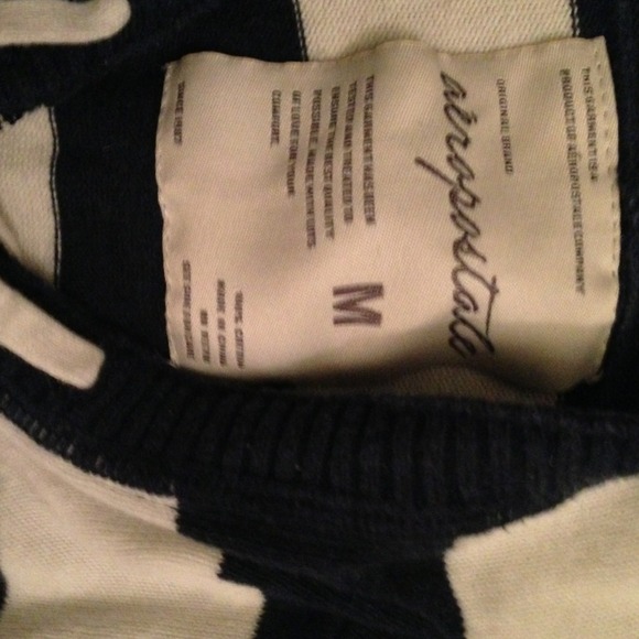 Aeropostale Navy & White 3/4 sleeve zip-up - Picture 2 of 2
