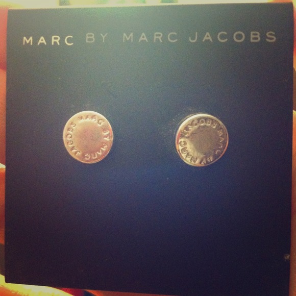 Really cute Marc Jacobs studs!