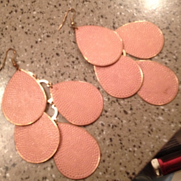 Earings