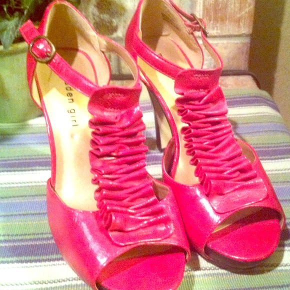 Madden Girl Heels with leather ruffles