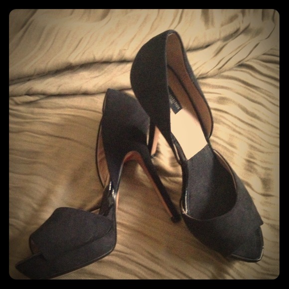 Black Stilletos