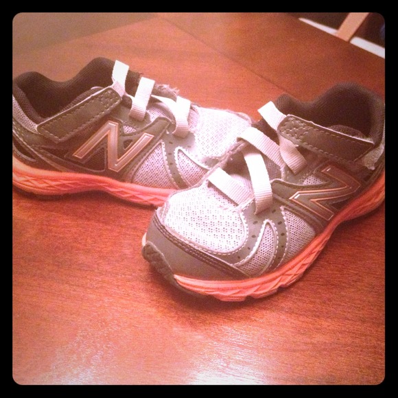 SOLD!!! Gray an orange Nikes