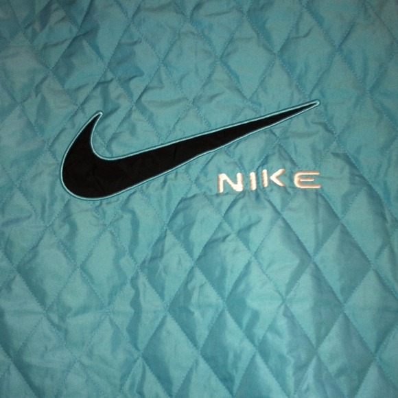 💙Nike Jacket💙 - Picture 2 of 2