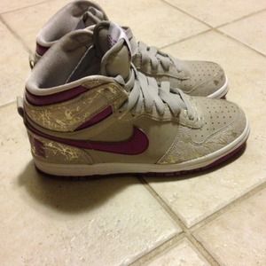 Brand New Purple and Silver Nike
