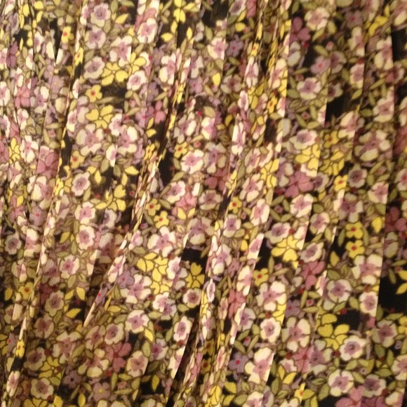 Floral print pleated skirt - Picture 2 of 2