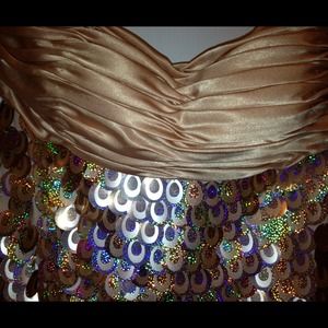 Short sequenced dress