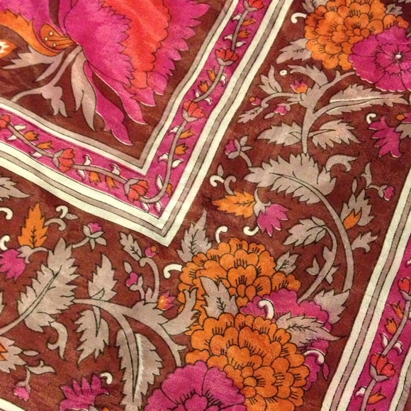 Printed Scarf - Picture 2 of 3