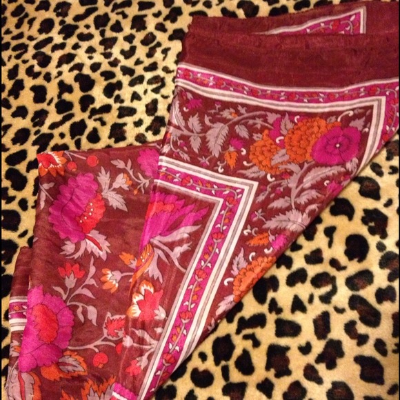 Printed Scarf - Picture 3 of 3