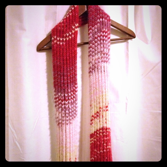 Multicolored scarf from Old Navy - Picture 1 of 2