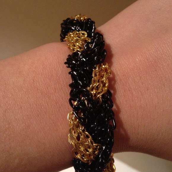 Black and Gold Bracelet - Picture 3 of 4