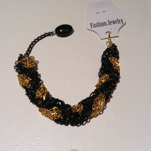 Black and Gold Bracelet - Picture 4 of 4