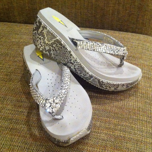 -SOLD-Volatile Snake print and Rhinestones - Picture 2 of 2