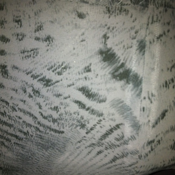 Banana Republic Animal Print Blouse - Picture 2 of 4