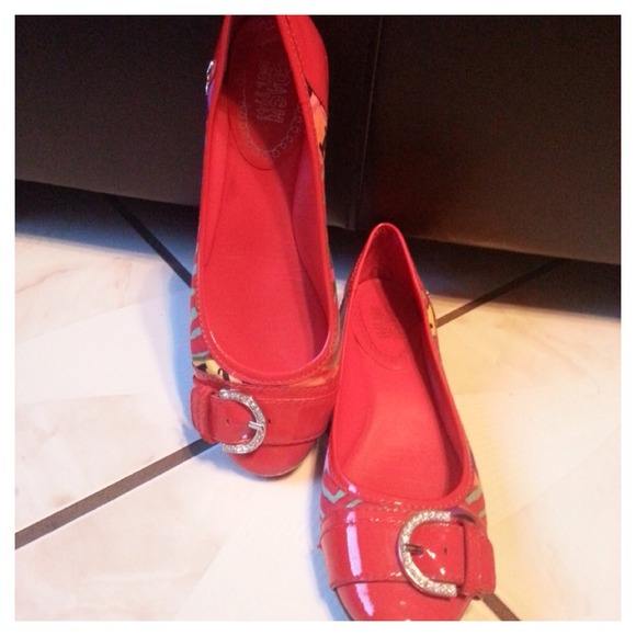 Red coach flats