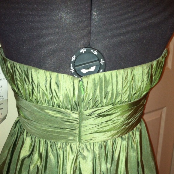 Special occasion dress - Picture 4 of 4