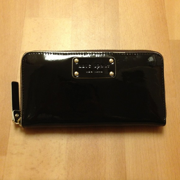 Kate spade authentic wallet