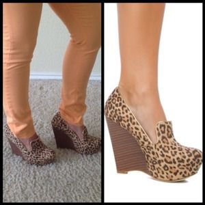 Cute leopard wedges