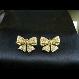 Bow earrings