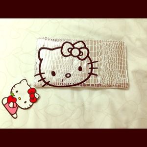 Hello Kitty Wallet.