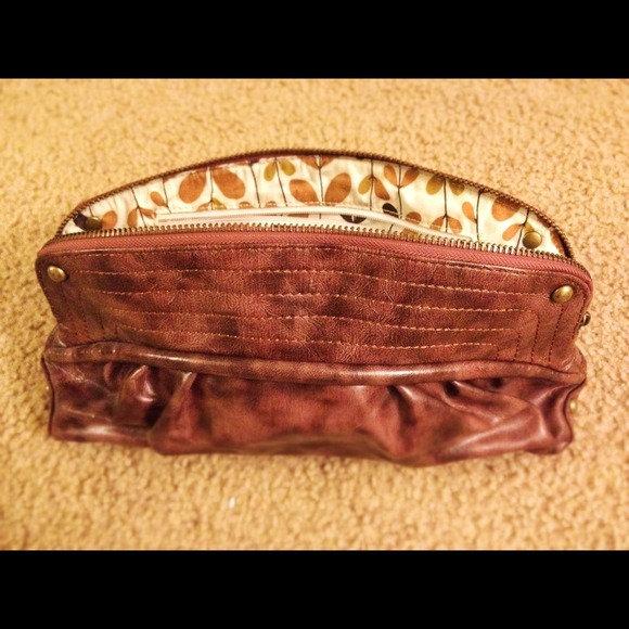 Ebisu leather clutch with zipper
