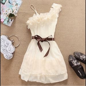 💢SOLD💢Ruffles One-shouldered Chiffon Dress