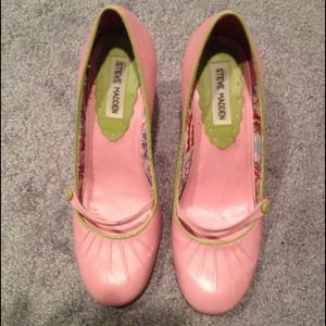 REDUCED* Steve Madden mary jane heels