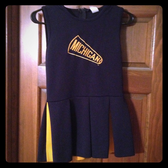 GIRLS MICHIGAN Cheerleading outfit