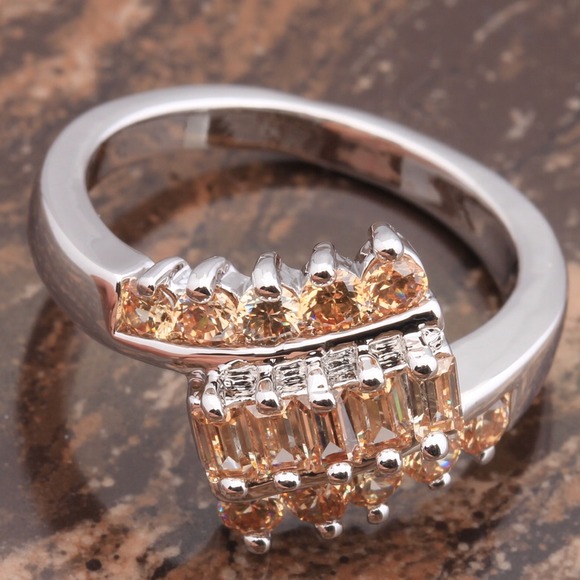 Ring - Picture 2 of 2