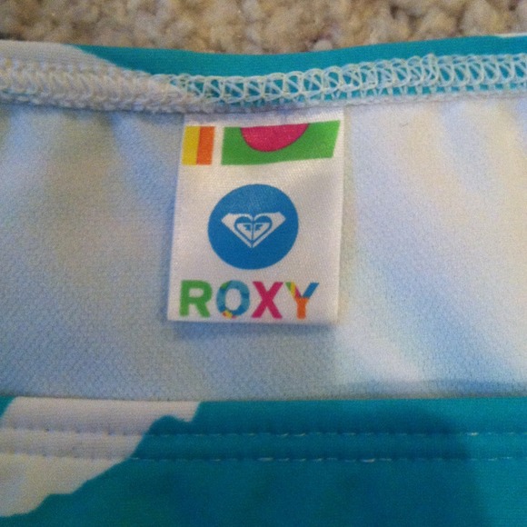 Bikini - Picture 3 of 3