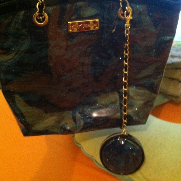 💓👜 - Picture 3 of 4