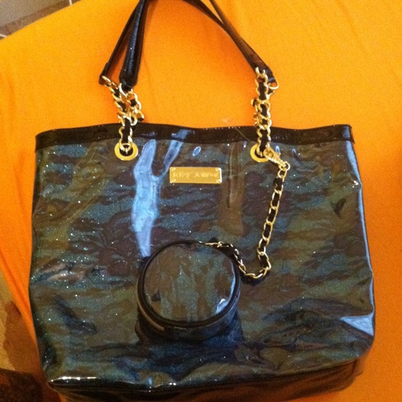 💓👜 - Picture 4 of 4