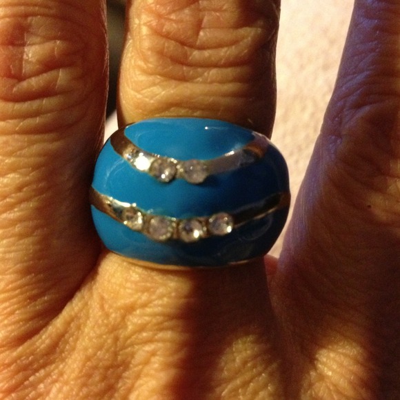 Royal blue silver swirls w/crystals ring