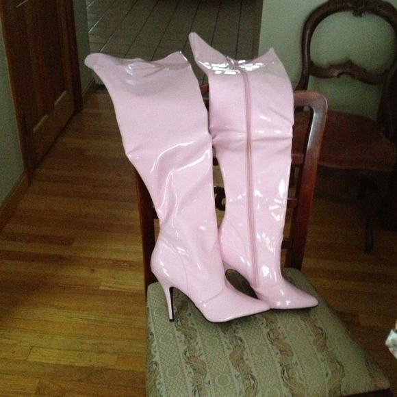 Reserved for @svinton pink pleasers thigh highs!!!