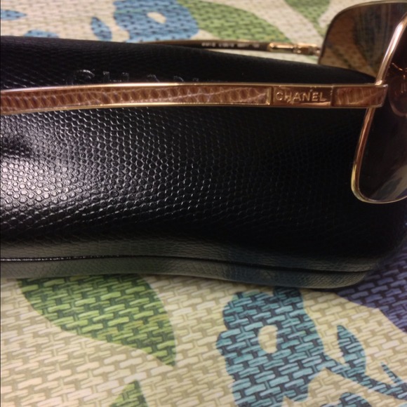 Sold Chanel aviator sunglasses - Picture 3 of 4