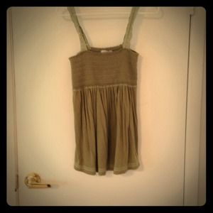 Abercrombie and Fitch top