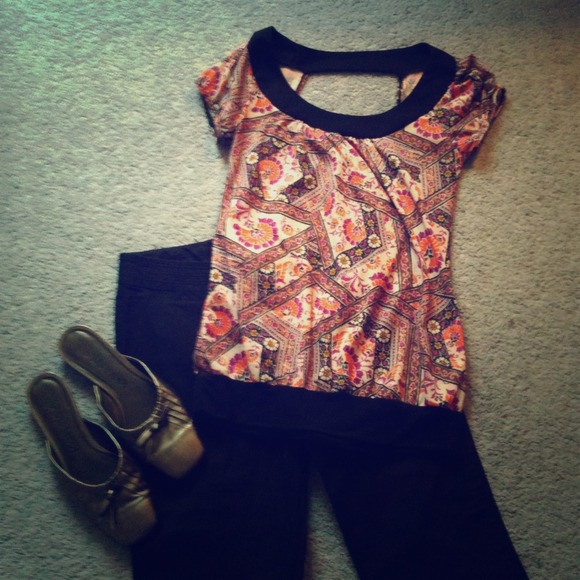 * Sold in bundle for sandic * Trendy open back top