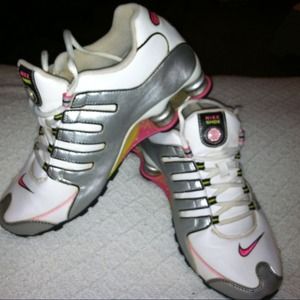 Ladies Nike shox size 8