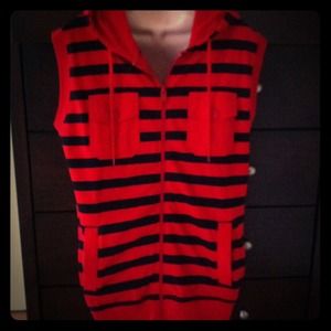 🐚Men's stripe sleeveless shirt with hoodie🐚