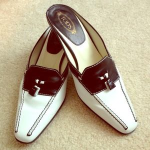 Tod's black and white leather mules