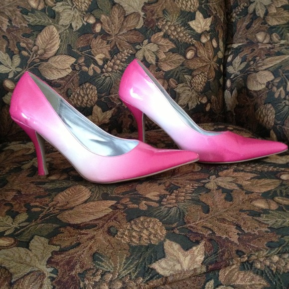 Heels - Picture 2 of 2