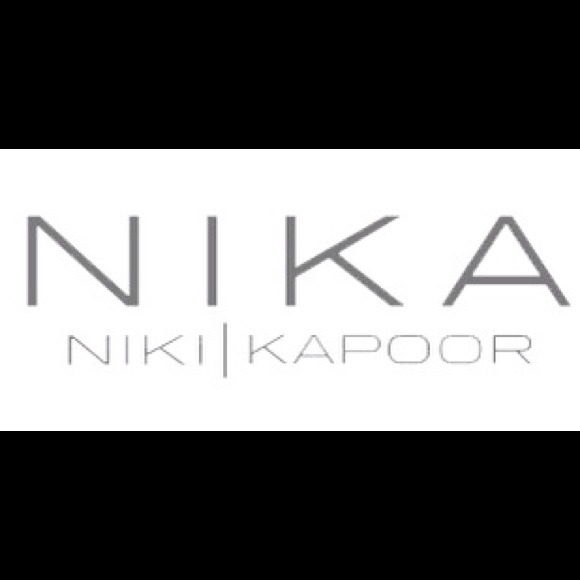 💋SOLD💋💥HOST PICK 10/8 & 8/24💥 Flawless Gown! - Picture 4 of 4