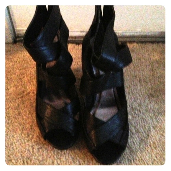 Black wedge sandals